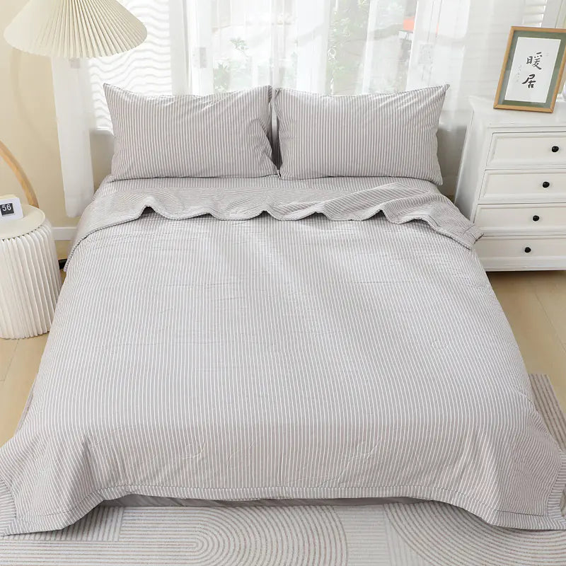 Plain Color Breathable Cotton Quilt for All Seasons